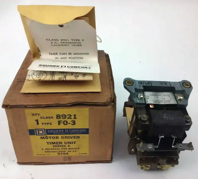 Quadrat D 8921-FO3