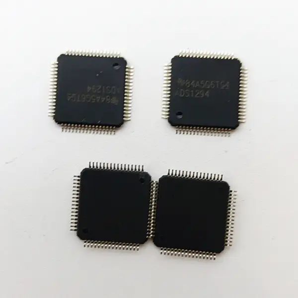 Transistor Mosfet IC Chip ADS1294IPAG IC AFE 4 CHAN 24BIT 64TQFP