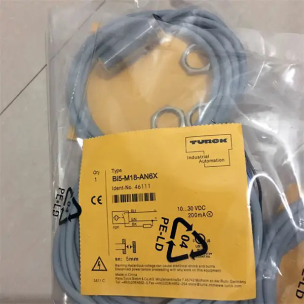 IFM Turck-Näherungsschalter Bi10-P30-AP6X-H1141/S100 Bi10P30AP6XH1141S100