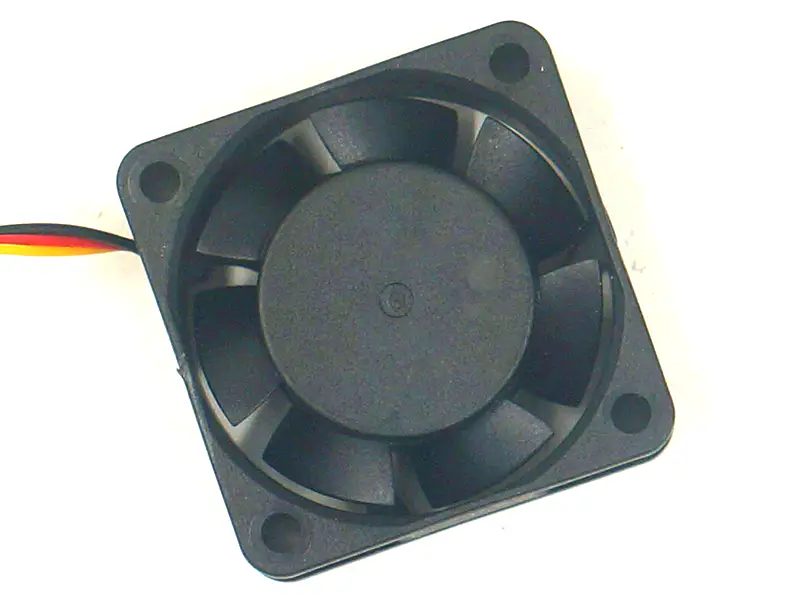 NMB 1606KL-05W-B59 Lüfter Ohne Stecker