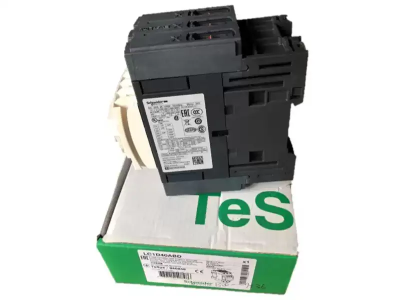 neu und original LC1D40ABD 40A 24VDC 3P Schneider DC Magnetschütz