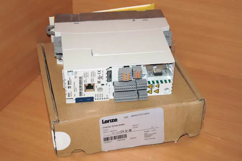 Lenz E84AVTCE3714SX0 Wechselrichter