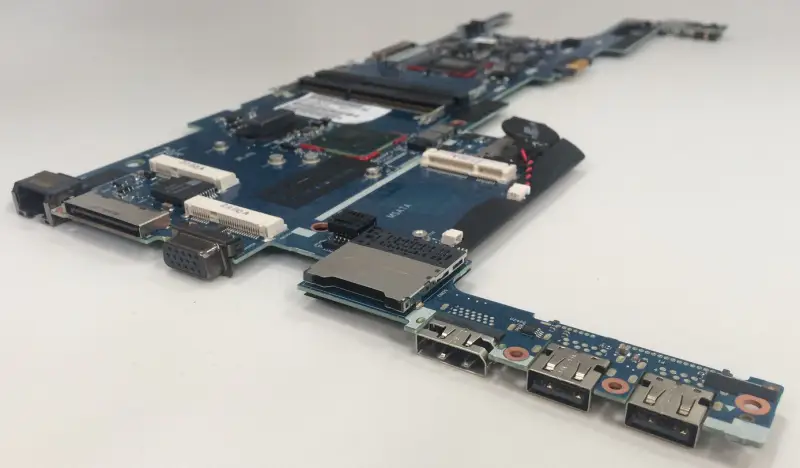 HP 702847-001 702847-501 702847-601 Intel i3-3217U CPU 6050A2514101-MB-A02 Motherboard