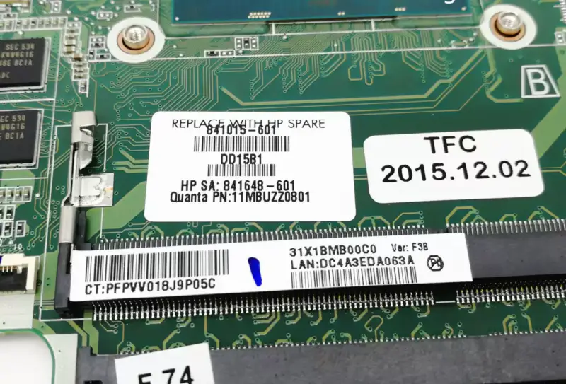 HP 841015-601 841015-001 841015-501 DAX1BMB1AF0 mit SR2EZ I7-6500U Motherboard