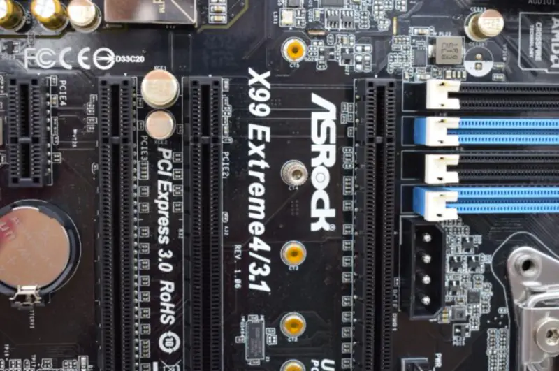 ASRock X99 Extreme4/3.1 Mainboard LGA 2011-3 unterstützt V3/V4 CPU