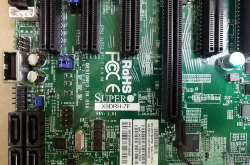 SuperMicro X9DRH-7F Server-Motherboard