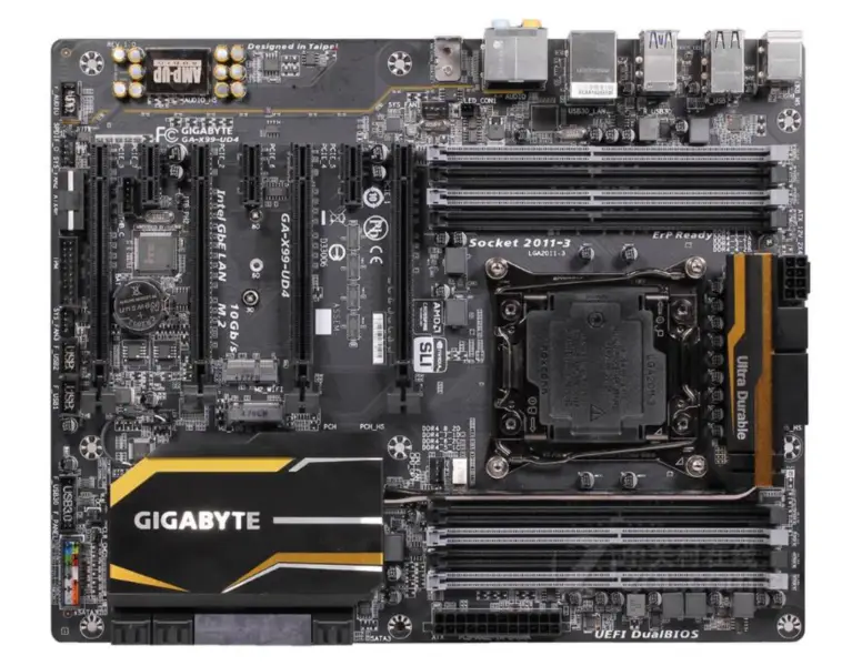 Gigabyte GA-X99-UD4 Mainboard DDR4 LGA 2011-V3