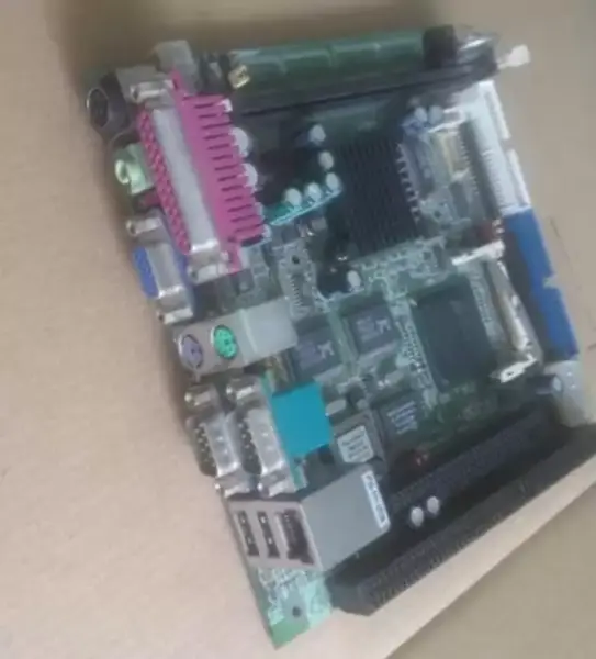 COMMELL LV-650 MiniITX-Motherboard