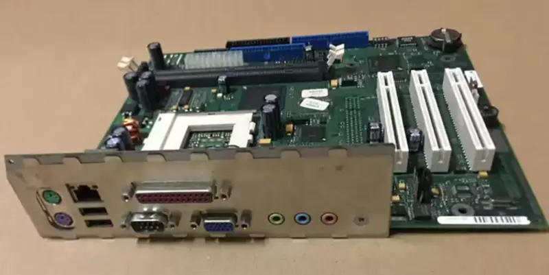 FUJITSU SIEMENS W26361-W19-X-04 W26361-W19-Z2-05-36 Industrie-Motherboard