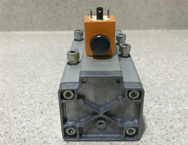 Neu Festo MDH-5/2-3/4-D-4-24DC