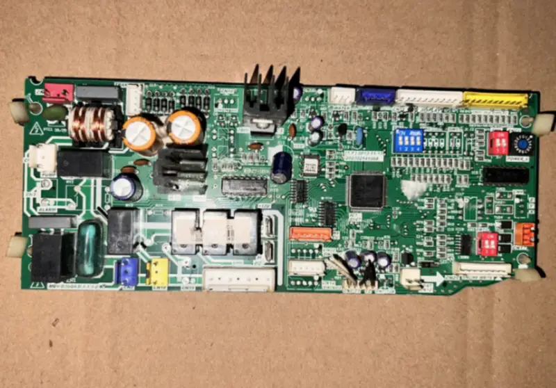 Midea Zentrales Klimagerät MDVH-J36T2/N1-C3(B) Steuerplatine MDV-D36Q4.D.1.1.1-2 PCB 202302141068
