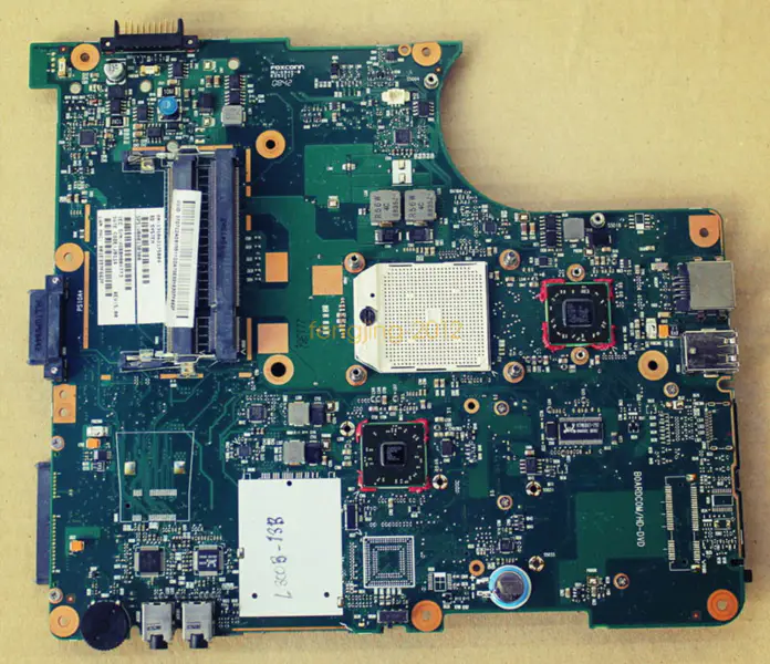 Toshiba V000138300 Hauptplatine