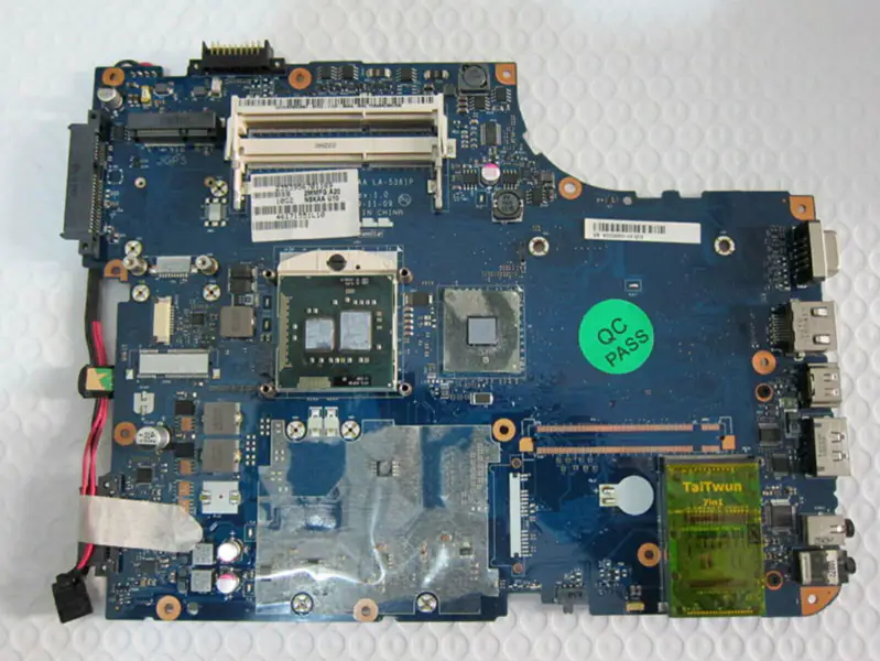 Toshiba K000093550 Hauptplatine