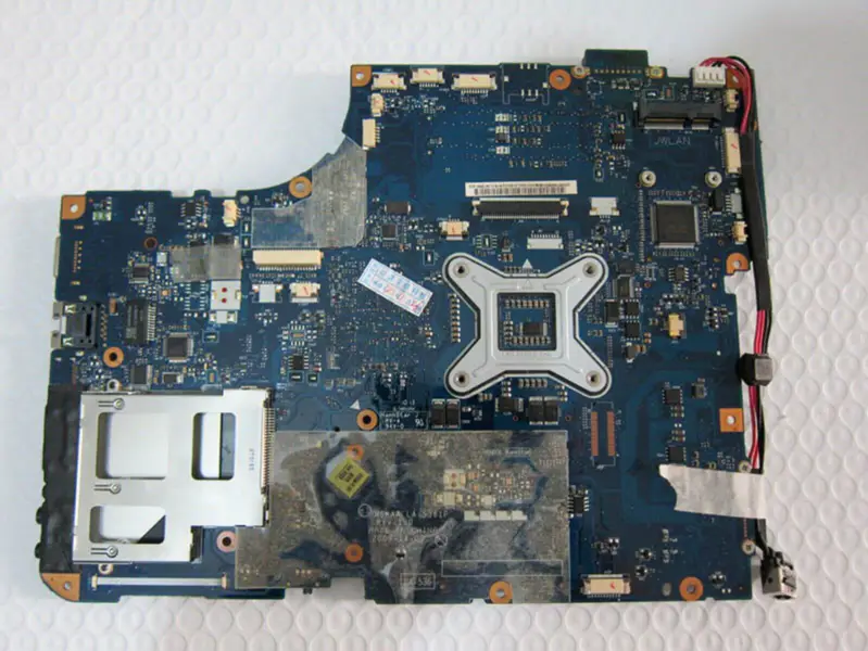 Toshiba K000093550 Hauptplatine