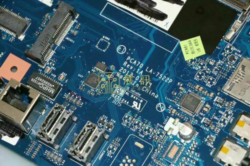 Asus LA-7522P Hauptplatine