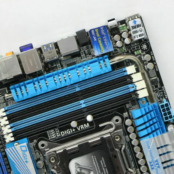 Asus P9X79PRO Hauptplatine