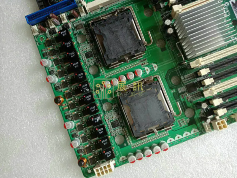 Asus DSBF-D12 Hauptplatine