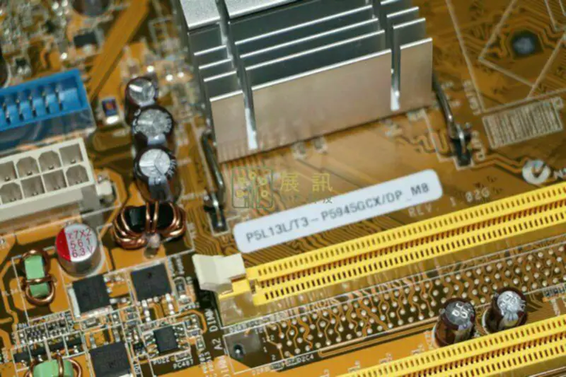 Asus T3-P5945GCX Hauptplatine
