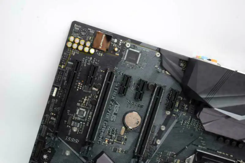 Asus STRIXZ270EGAMING Hauptplatine