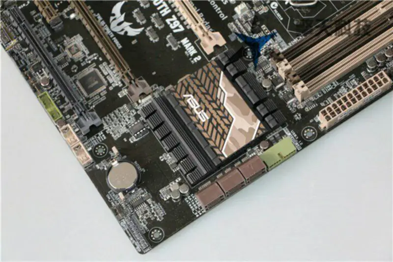 Asus SABERTOOTHZ97 Hauptplatine