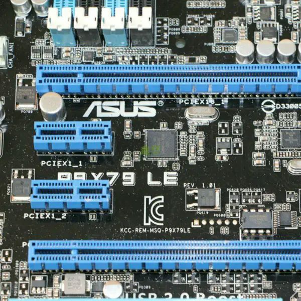 Asus P9X79LE Hauptplatine