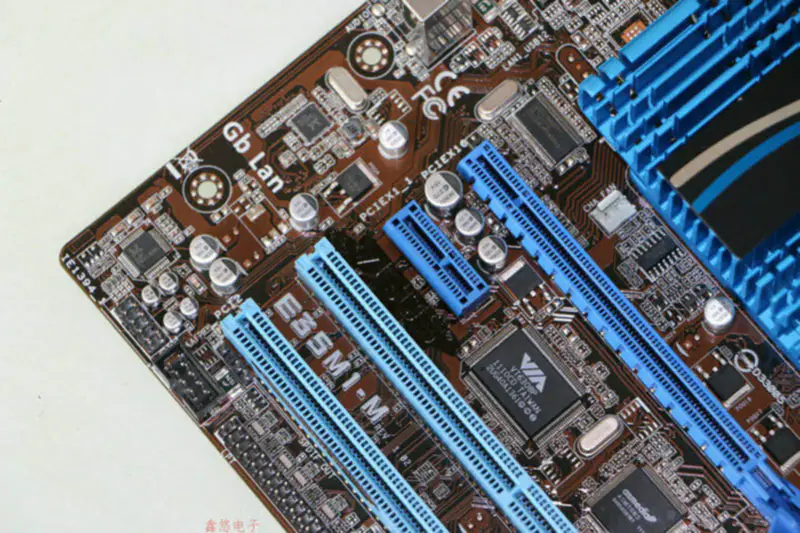 Asus E35M1-M Hauptplatine