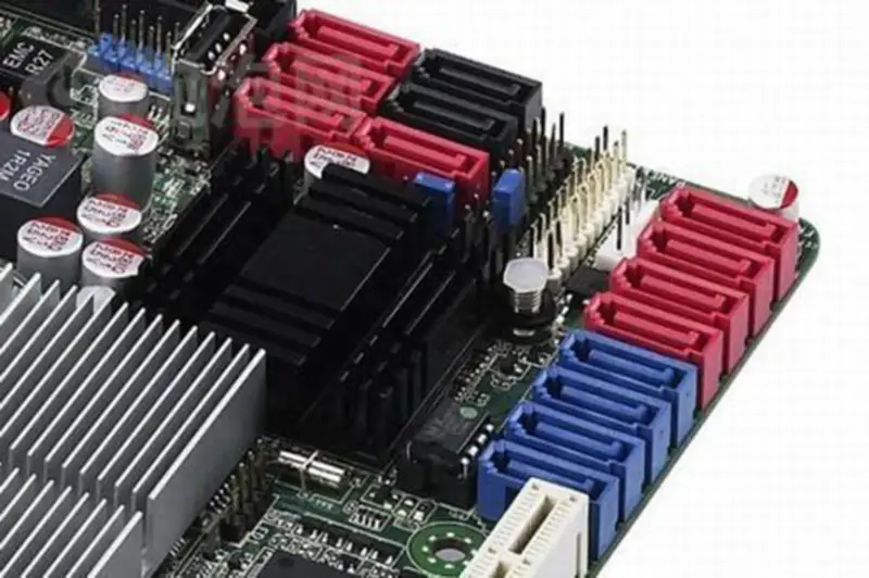 Asus Z8NA-D6 Hauptplatine
