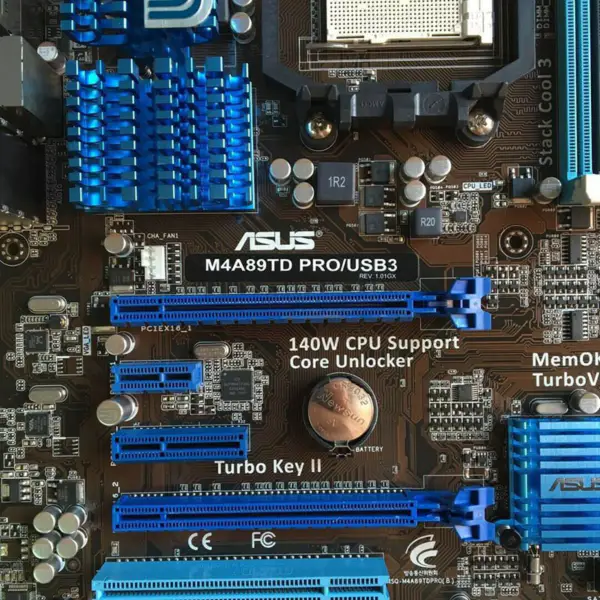 Asus M4A89TD Hauptplatine