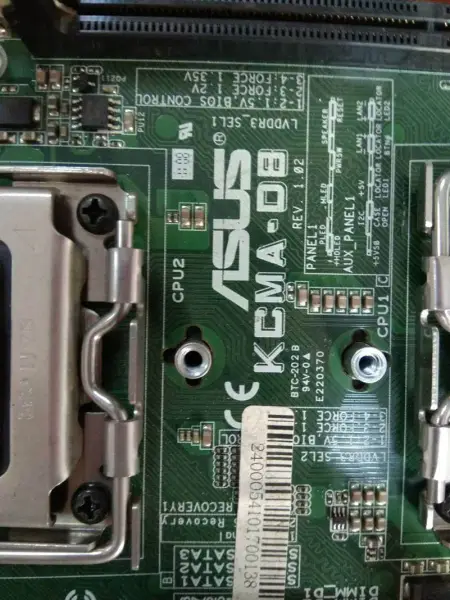 Asus KCMA-D8 Hauptplatine