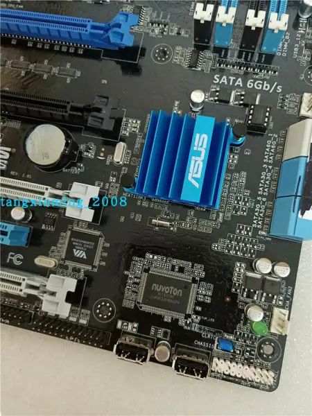 Asus P8CWS Hauptplatine