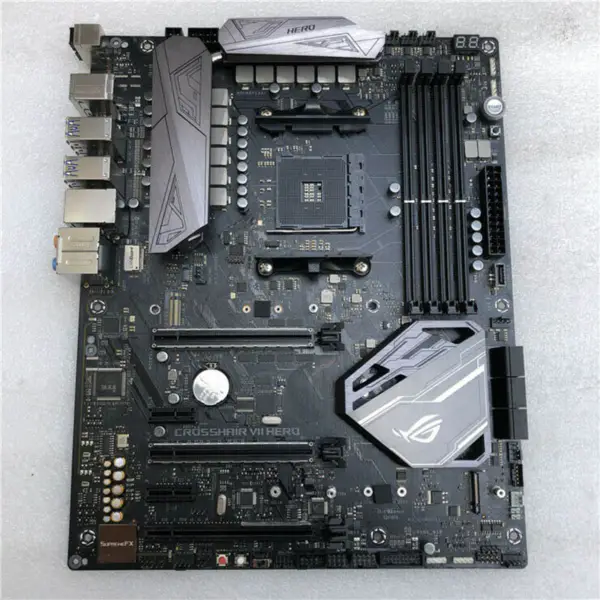 Asus CROSSHAIR VII HERO Hauptplatine