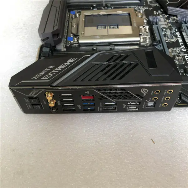 Asus X399 ZENITH EXTREME Hauptplatine