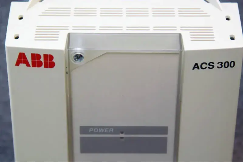 ABB ACS 300,ACS301-2P7-3 Wechselrichter NEW NOT IN BOX ACS301-2P7-3