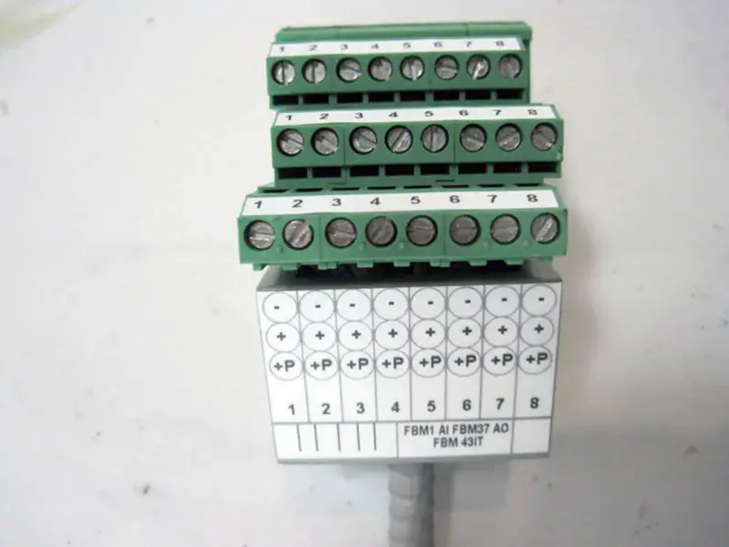 Foxboro P0400HH PLC-Modul
