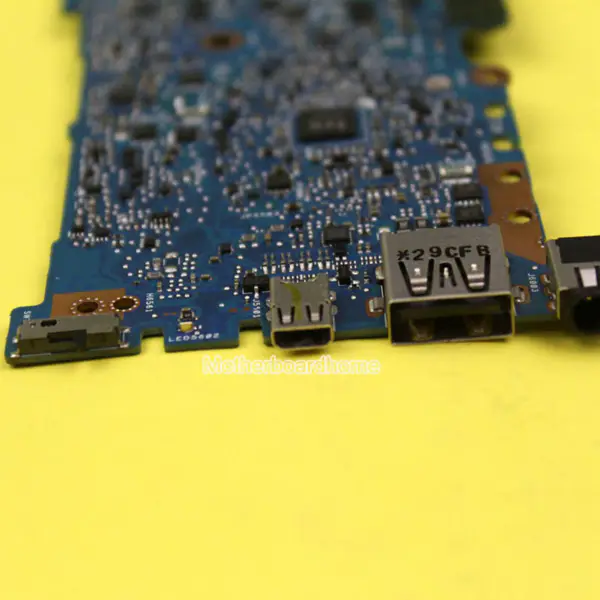 Asus 90R-NTFMB1100Y ATX-Motherboard