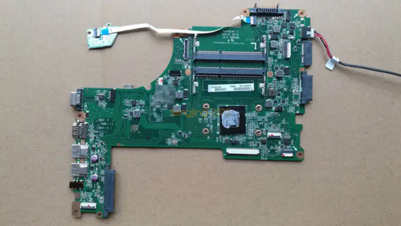 Toshiba A000301100 Hauptplatine