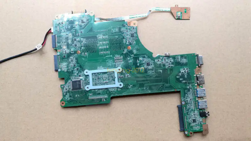 Toshiba A000301100 Hauptplatine