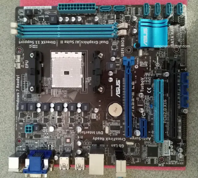 Asus F1A55-M LE / A55 FM1 uATX Hauptplatine