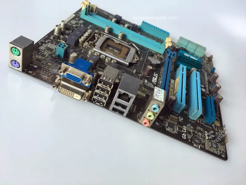 Asus P7H55-M LX LGA 1156 H55 Hauptplatine