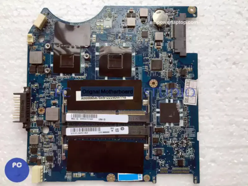 Toshiba Hauptplatine T110 Pentium DC SU2700 1.3GHz A000065870 DA0TL1MB8D0