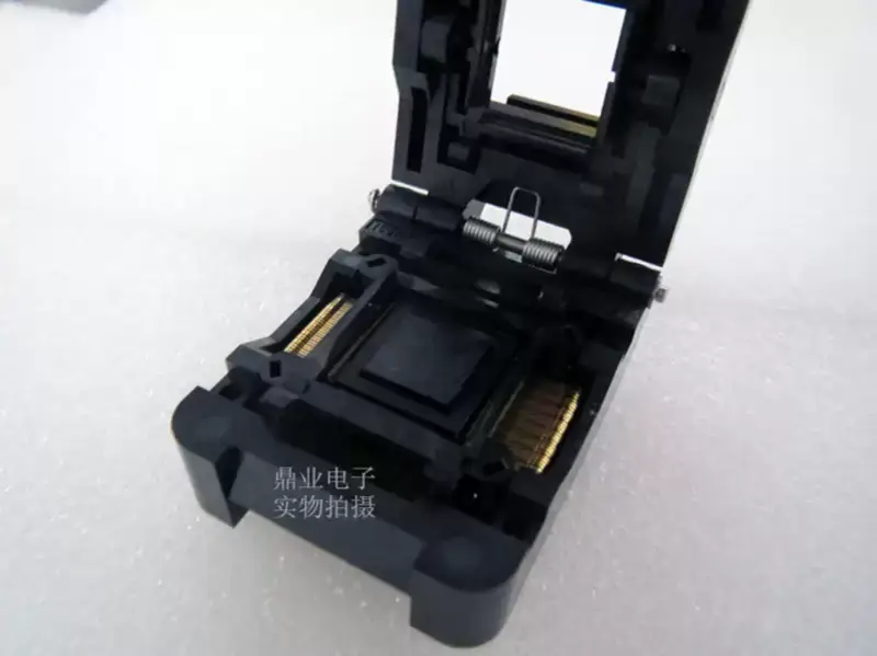 NO.TA043 TQFP64/D32 HD64F36064 Burn-in Sockel Vergoldung IC