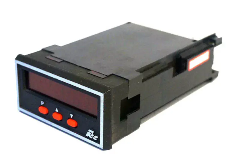 ROTER LÖWE STEUERT IMP23100