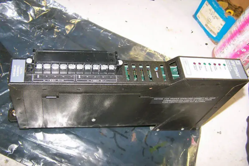 QUADRAT D 8030CRM230