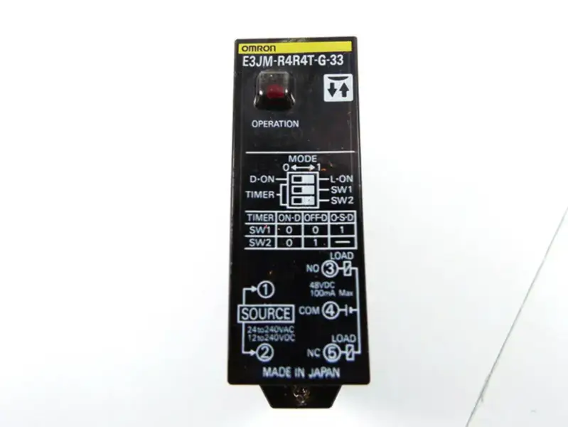 OMRON E3JM-R4R4T-G-33 Photoelektrischer Sensor