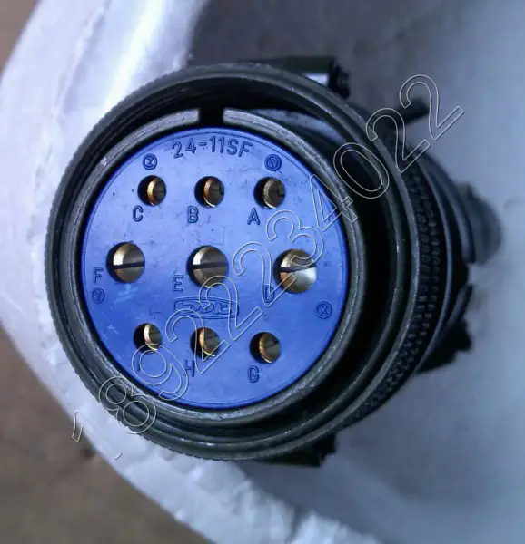 DDK 24-11SF Stecker 9Kern