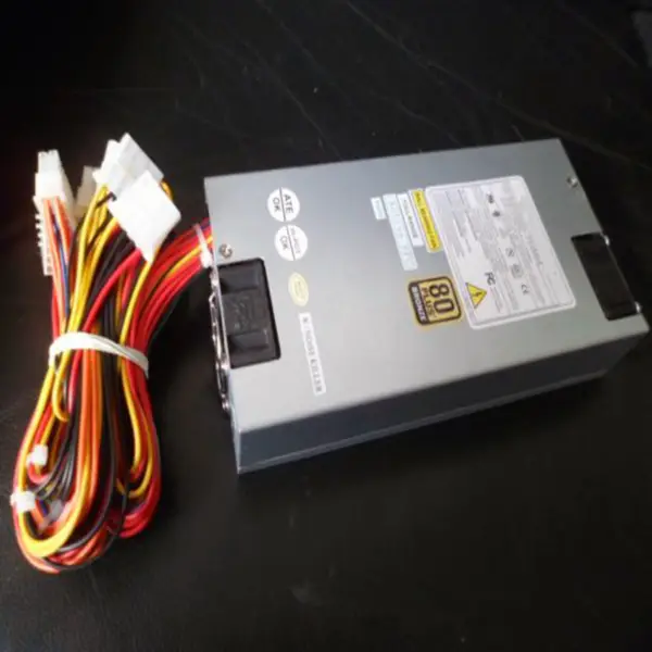 FSP AT -5V 1U P8P9 Nennleistung 300W Peak 450W Schaltnetzteil FSP300-601U SPI3001UH