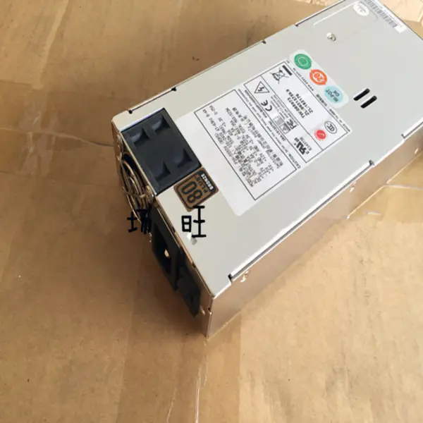 Zippy Emacs Standard 1U Schaltnetzteil 550W P1H-5550V ( ROHS )