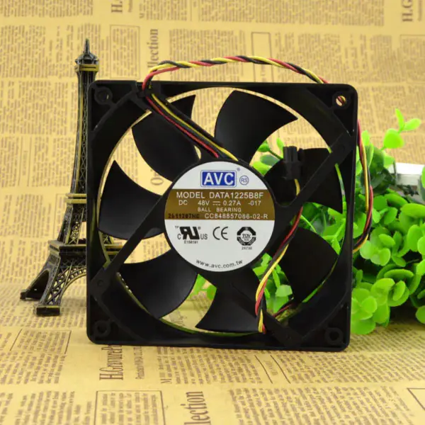 AVC DATA1225B8F 12025 48v 0,27A 12CM 3-Draht-Lüfter