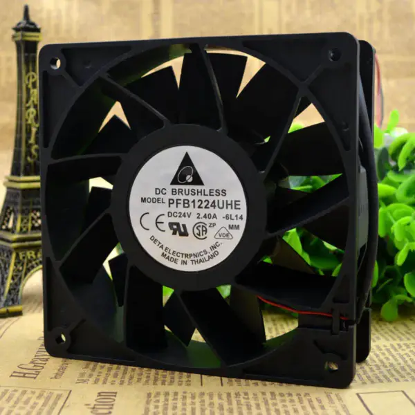 Delta PFB1224UHE 12038 24V 2.40A 12CM Lüfter