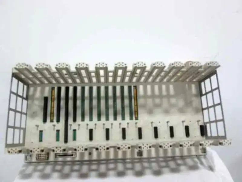 Modicon E/A-Erweiterungsgehäuse mit 11 Steckplätzen AS-H827-103
